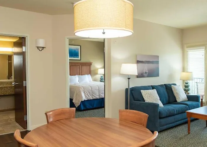 Port Of Kimberling Resort & Campground
